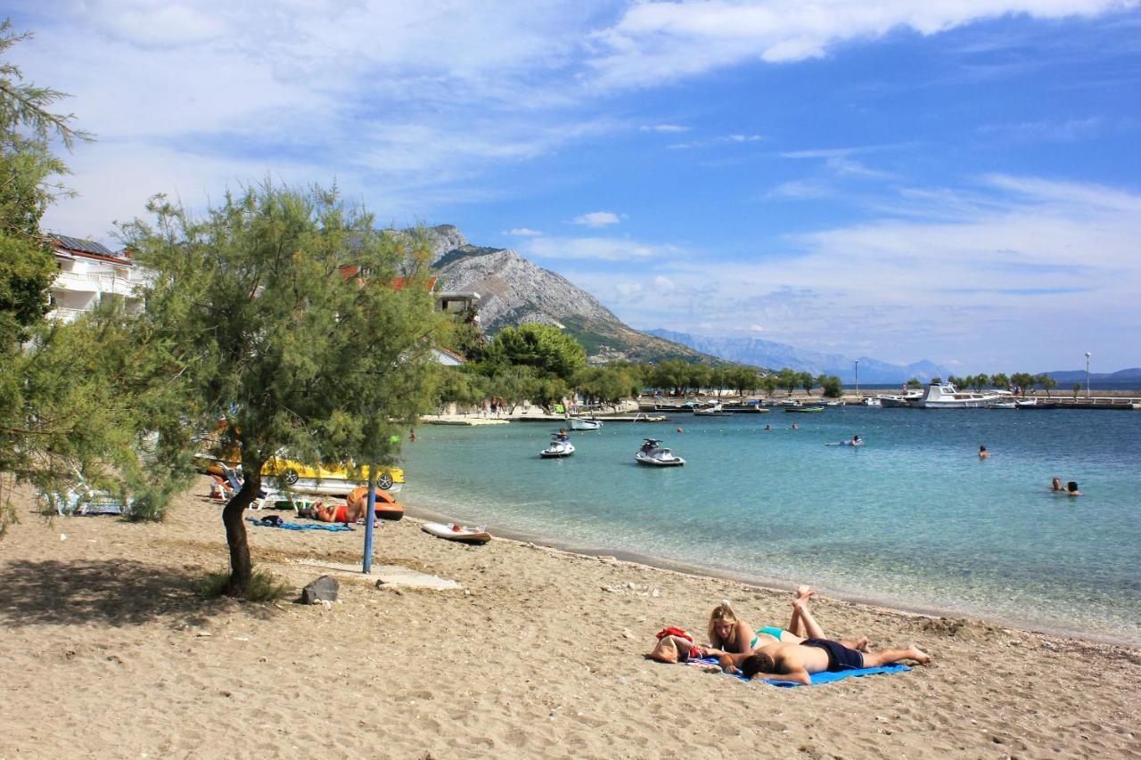 Apartments By The Sea Duce, Omis - 2731 Dugi Rat Kültér fotó