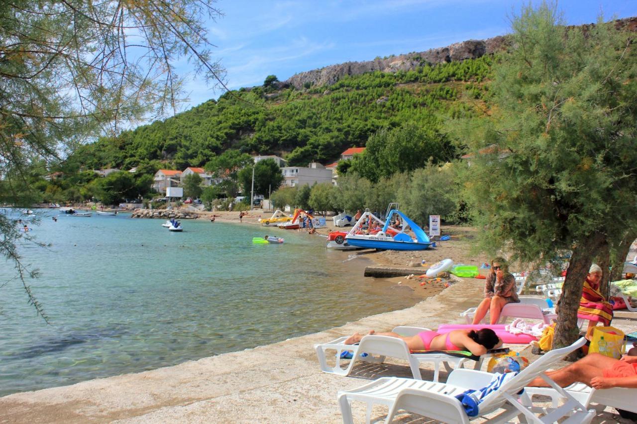 Apartments By The Sea Duce, Omis - 2731 Dugi Rat Kültér fotó