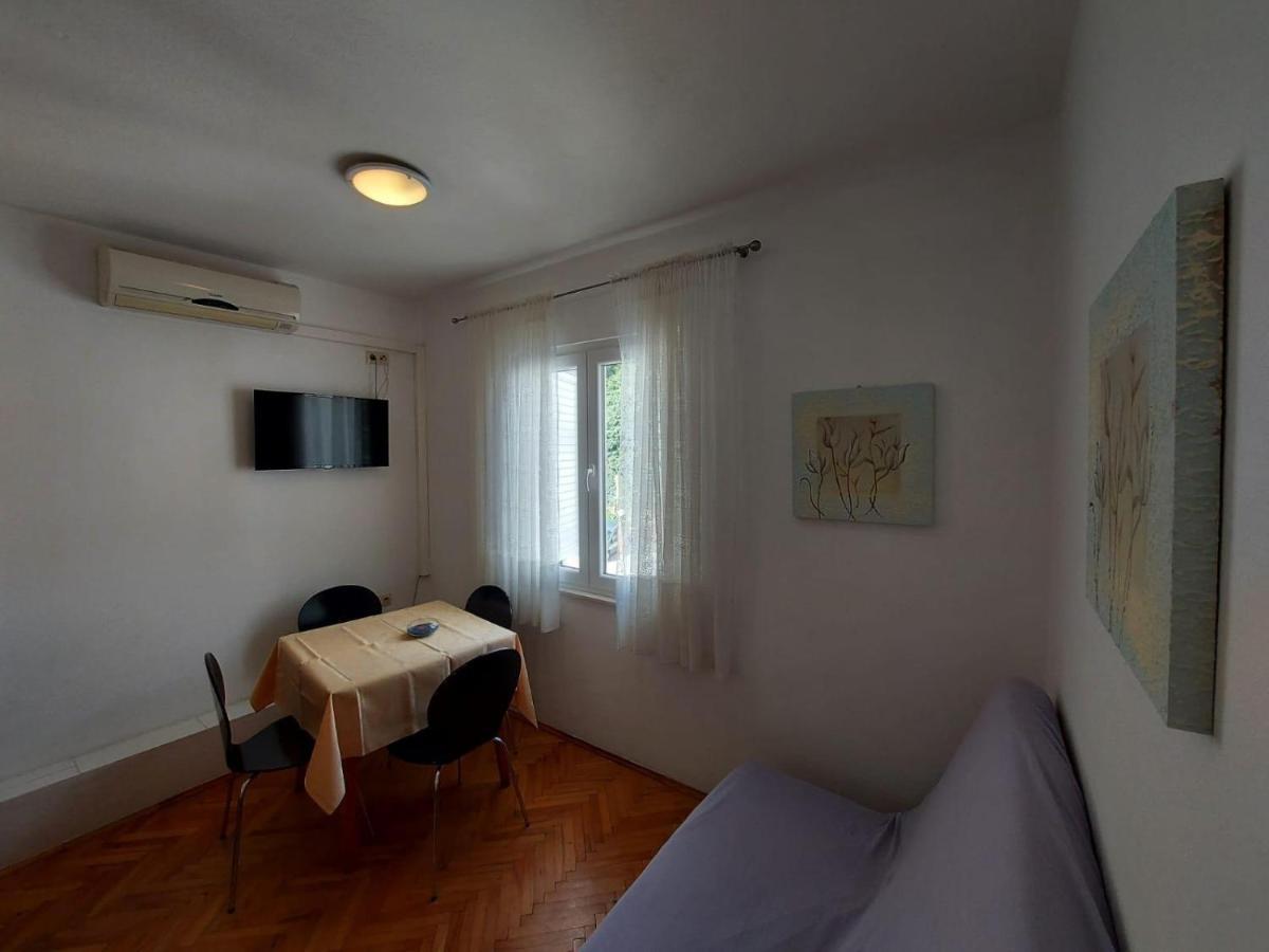 Apartments By The Sea Duce, Omis - 2731 Dugi Rat Kültér fotó